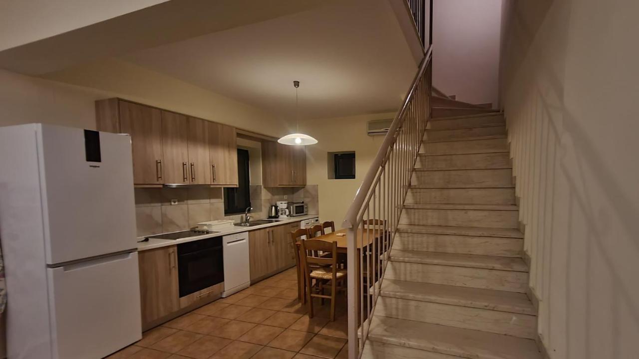Frigano 1 Appartement Stoúpa Buitenkant foto